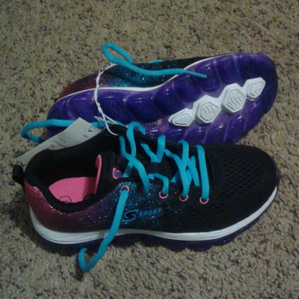 Sport girls tennis shoes size 1